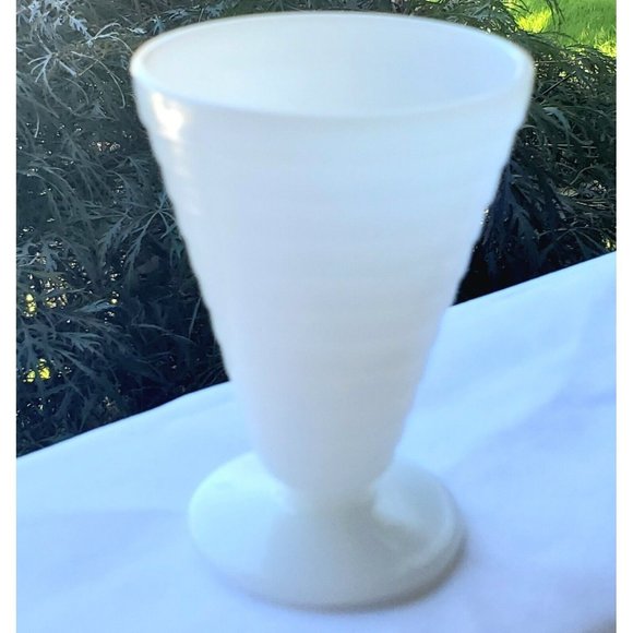 Hazel Atlas Moderntone Platonite White Conical Footed Juice Glass 4" - Picture 1 of 8